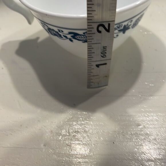 Vintage 1972 Corelle Old Town Blue/Blue Onion by Corning 2 hook yea cups - Picture 15 of 15